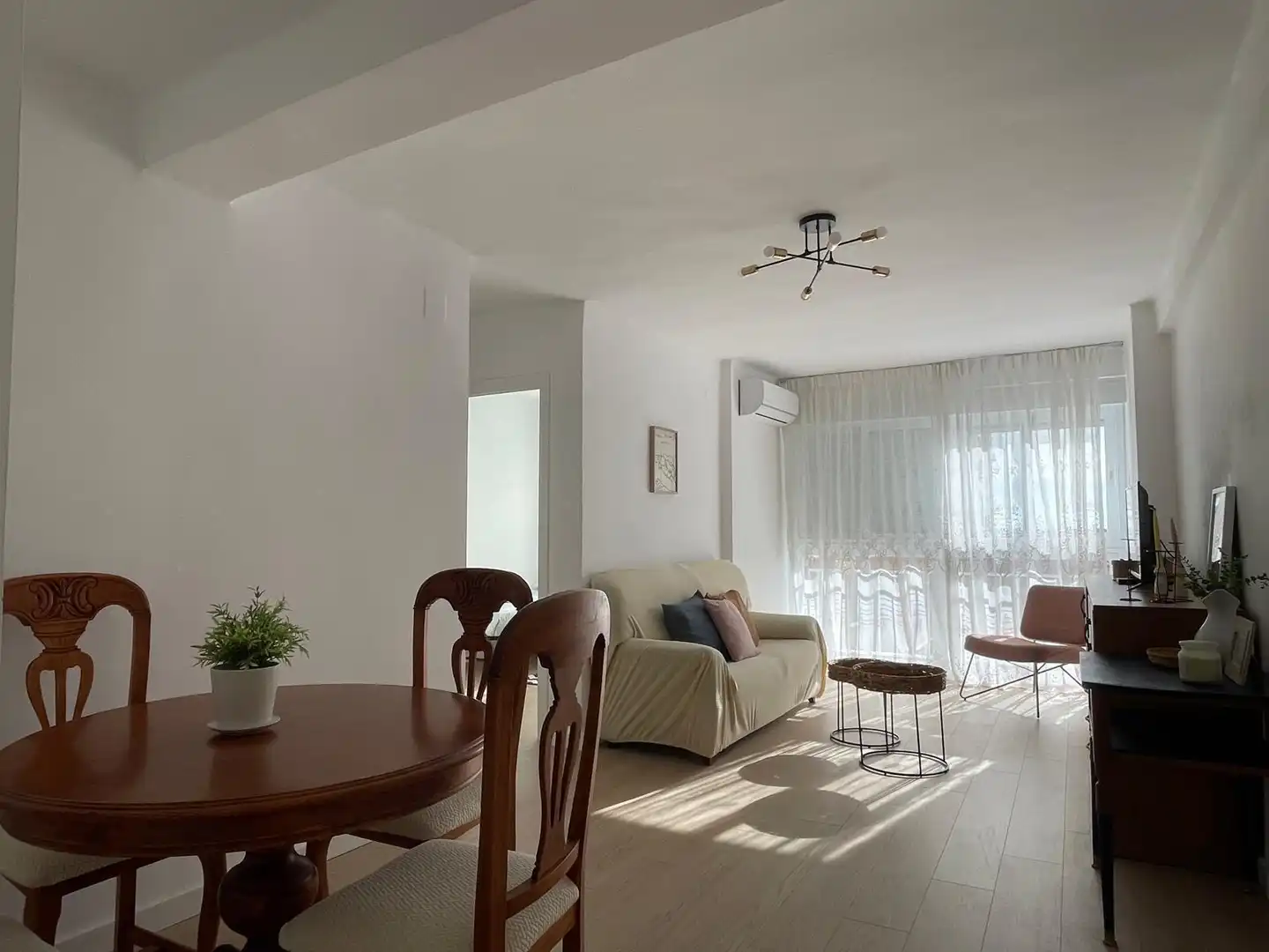 Sala de estar de Piso de alquiler en Málaga con Aire acondicionado, Amueblado y Lavadora
