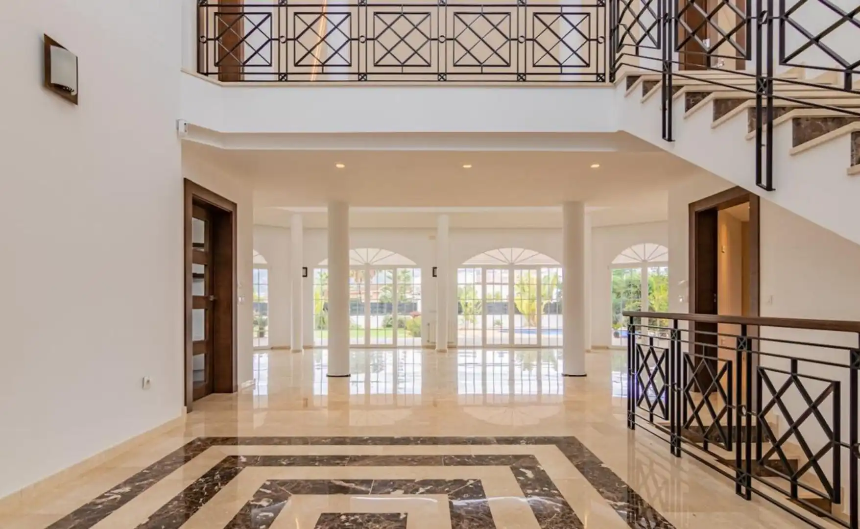 Apartamento en venta en Pueblo - Urbanizaciones