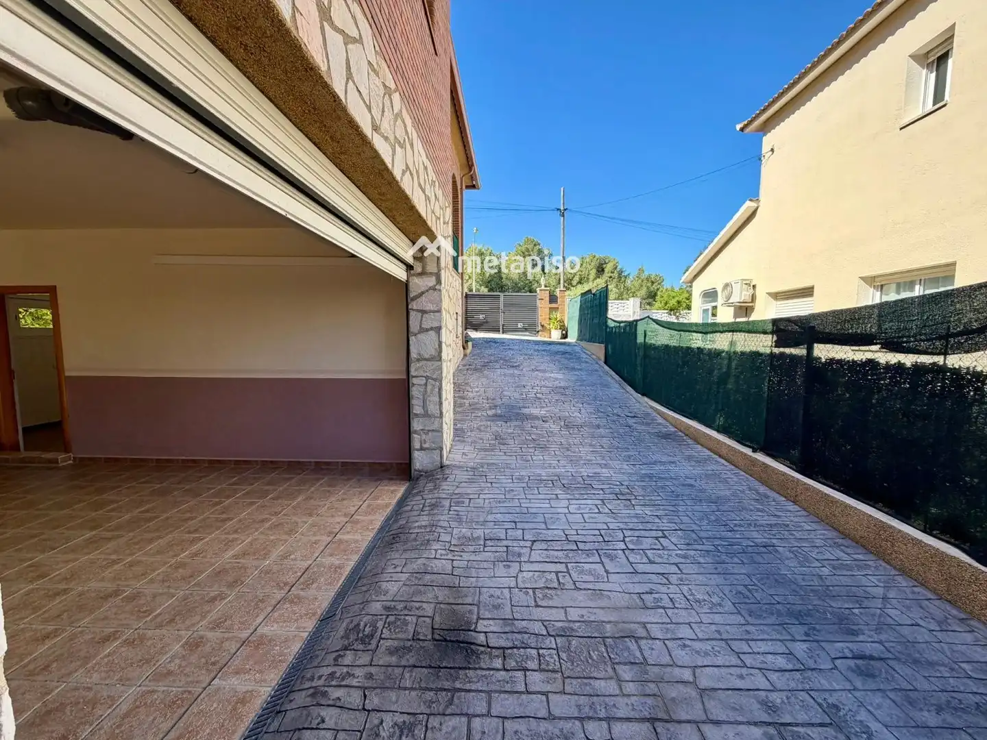 Vista exterior de Casa o xalet en venda en El Vendrell amb Aire condicionat, Calefacció i Piscina