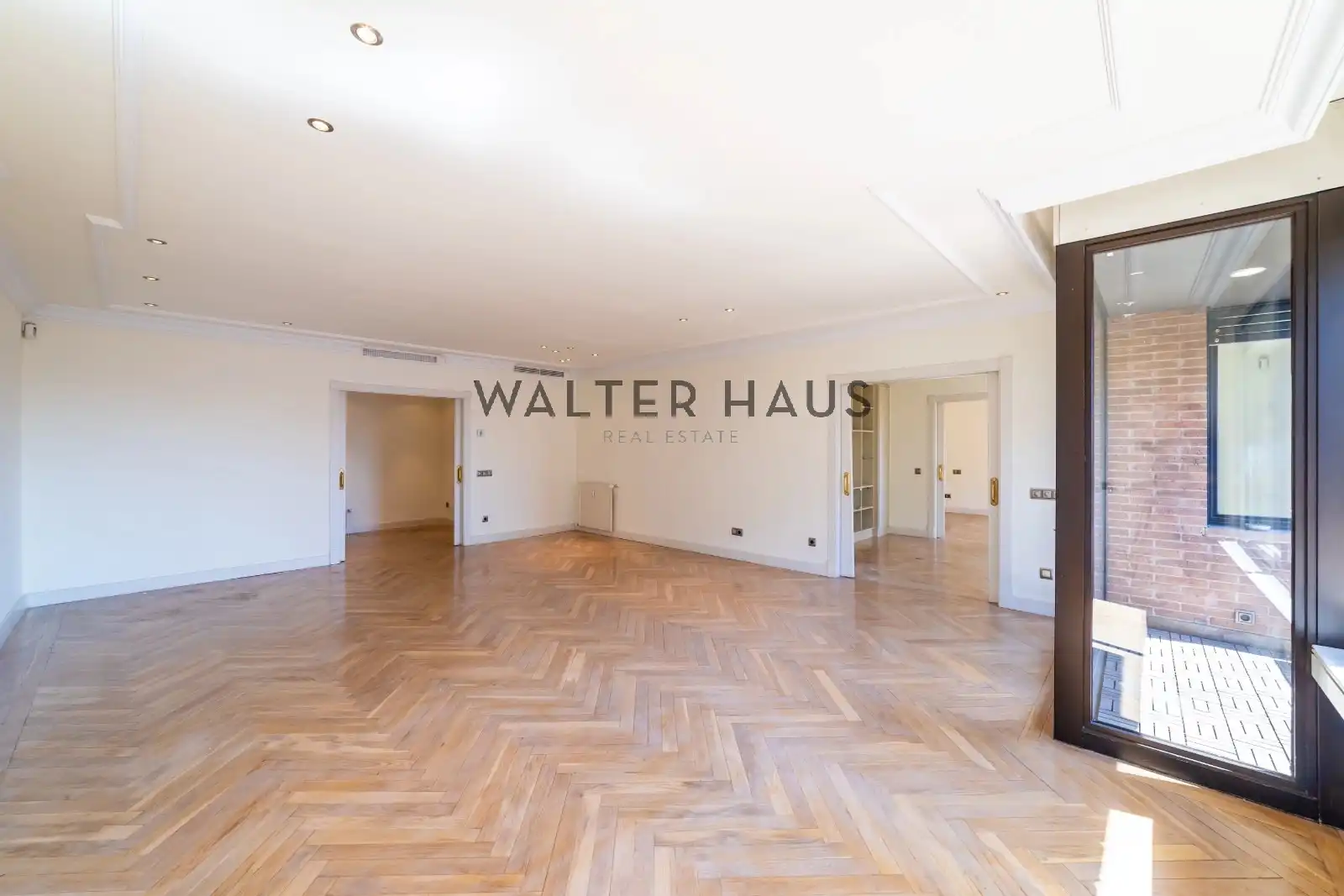 Dining room of Flat for rent in Madrid  with Air Conditioner, Heating and Terrace