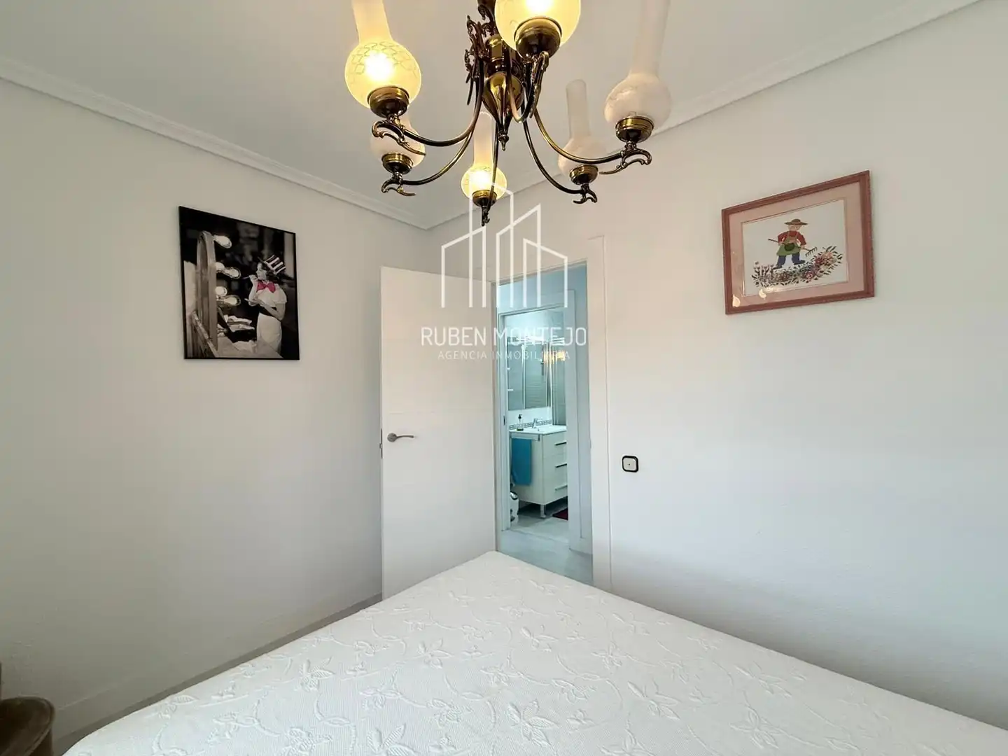 Bedroom of Flat for rent in Salamanca  with Heating, Terrace and Furnished