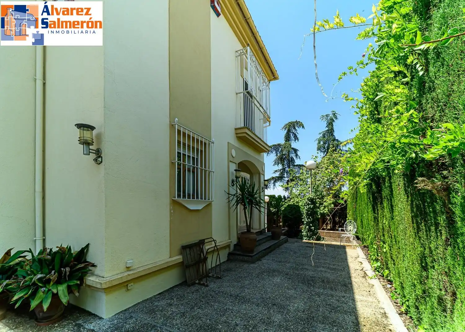 Vista exterior de Casa o chalet en venta en Albolote con Piscina