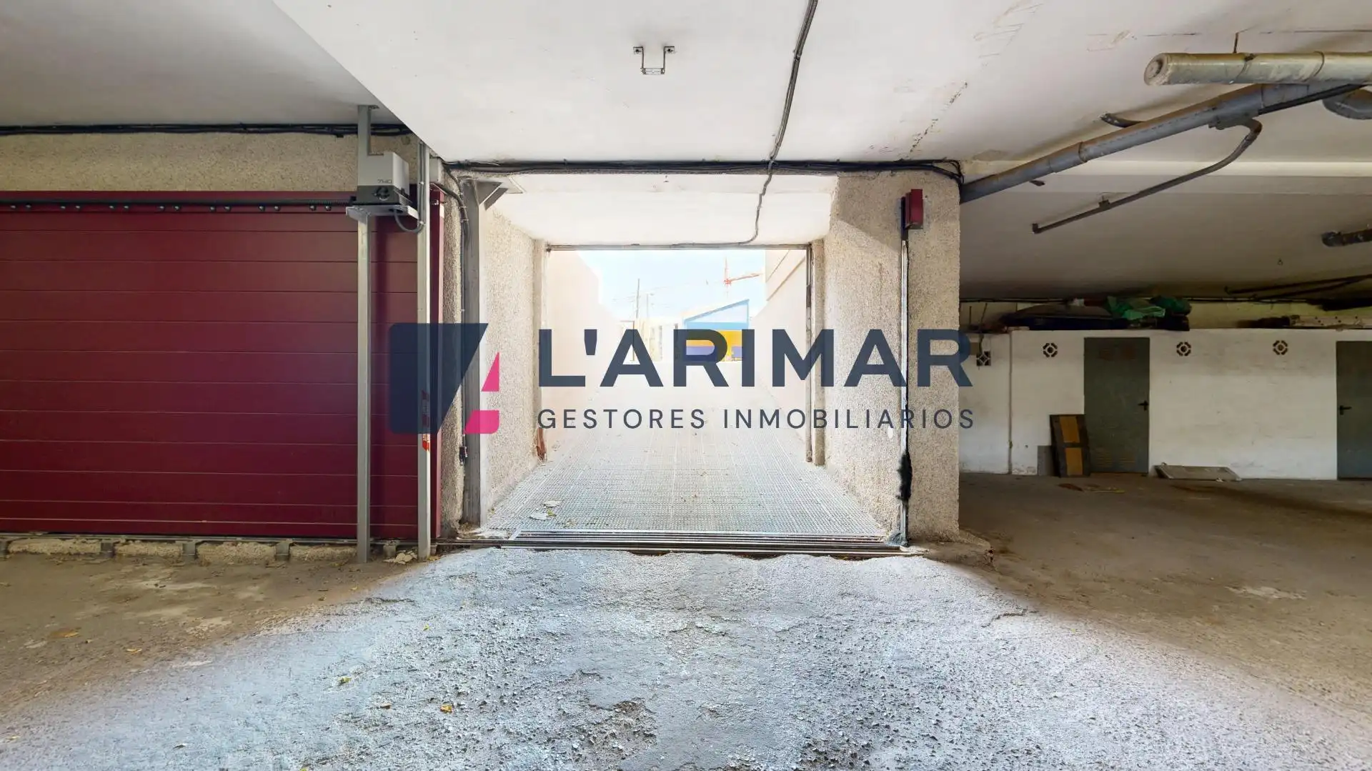 Parking de Piso en venta en Sant Joan d'Alacant con Aire acondicionado, Terraza y Trastero