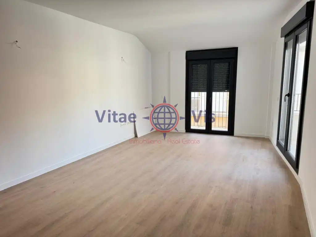 Penthouse with lift for sale in Calle Alfonso X El Sabio