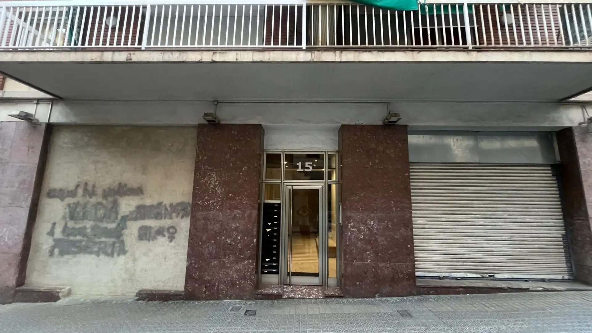 Local comercial en venta en Carrer de l'Alcalde Armengou 13, imagen 4