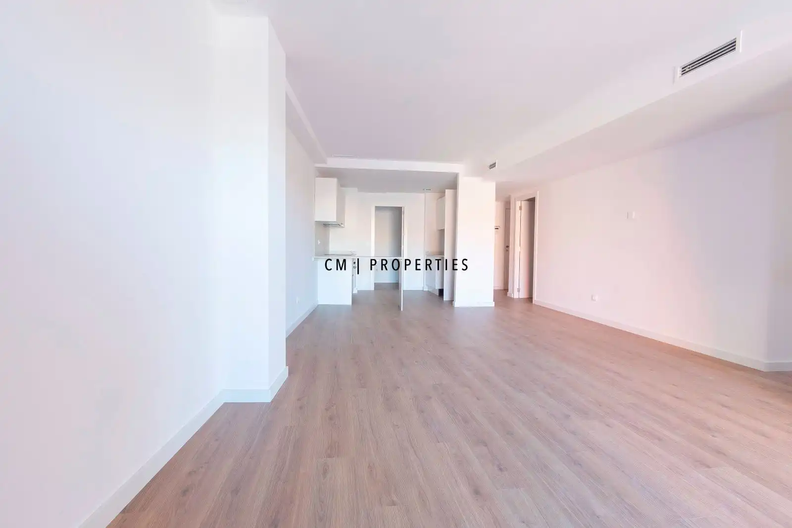 Habitación de Piso de alquiler en Valencia con Terraza, Trastero y Piscina