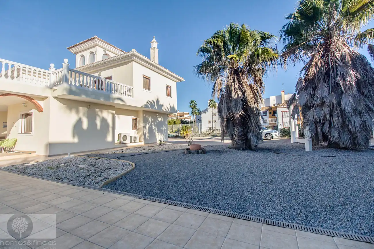 Chalet con piscina en venta en Calle López de Ayala, imagen 54