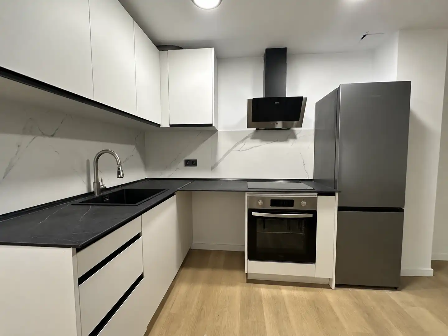 Kitchen of Flat for sale in Ontinyent  with Air Conditioner and Heating