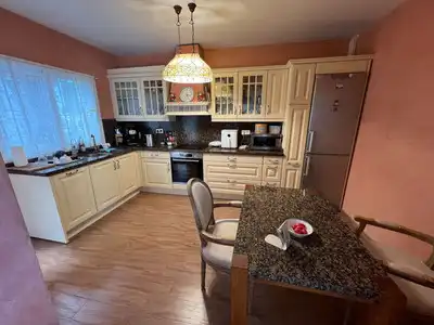 Chalet con piscina en venta en Calle de la Gaviota, 29604 Marbella, imagen 6