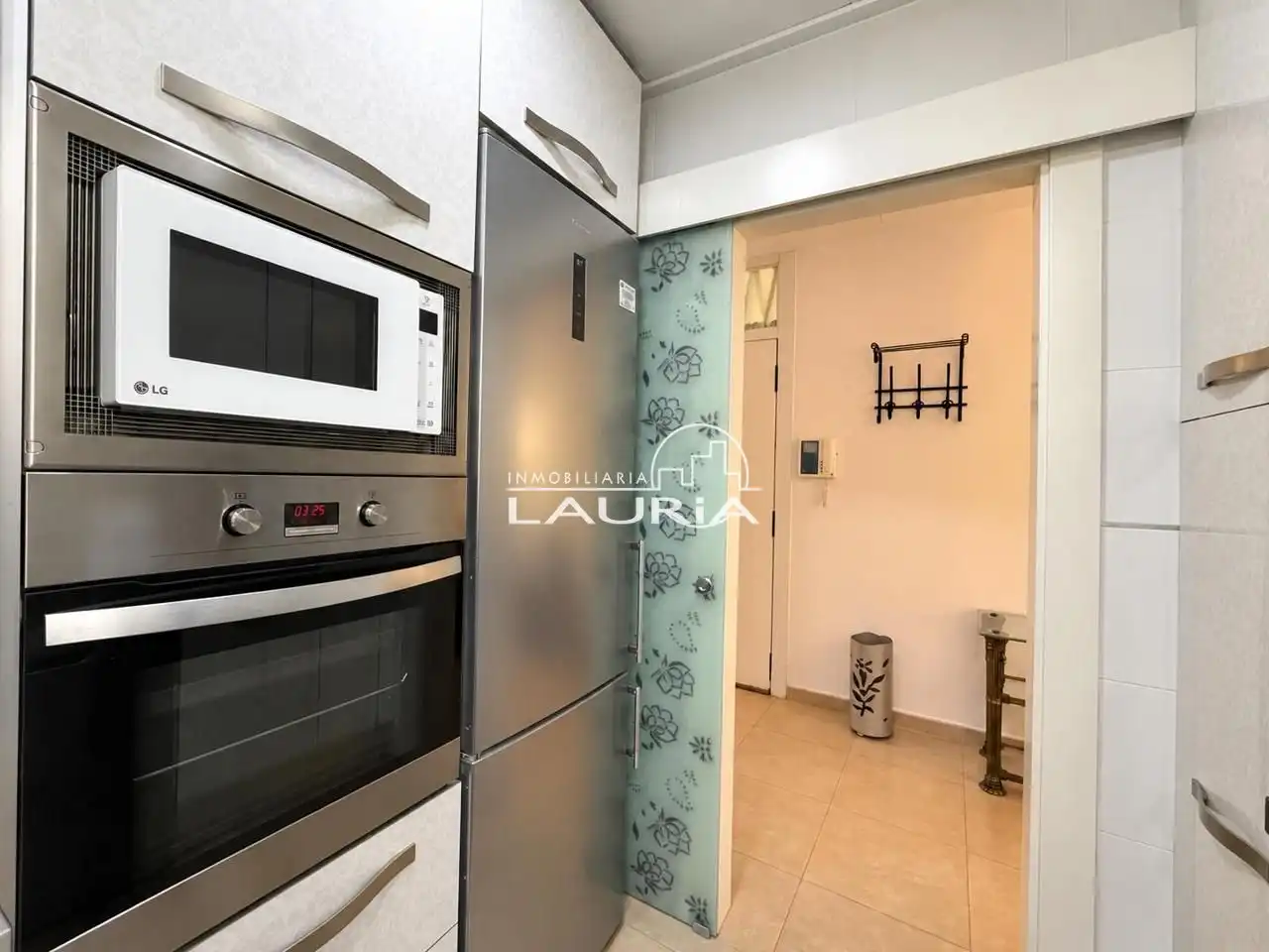 Kitchen of Flat for rent in Valencia  with Air Conditioner, Heating and Storage room