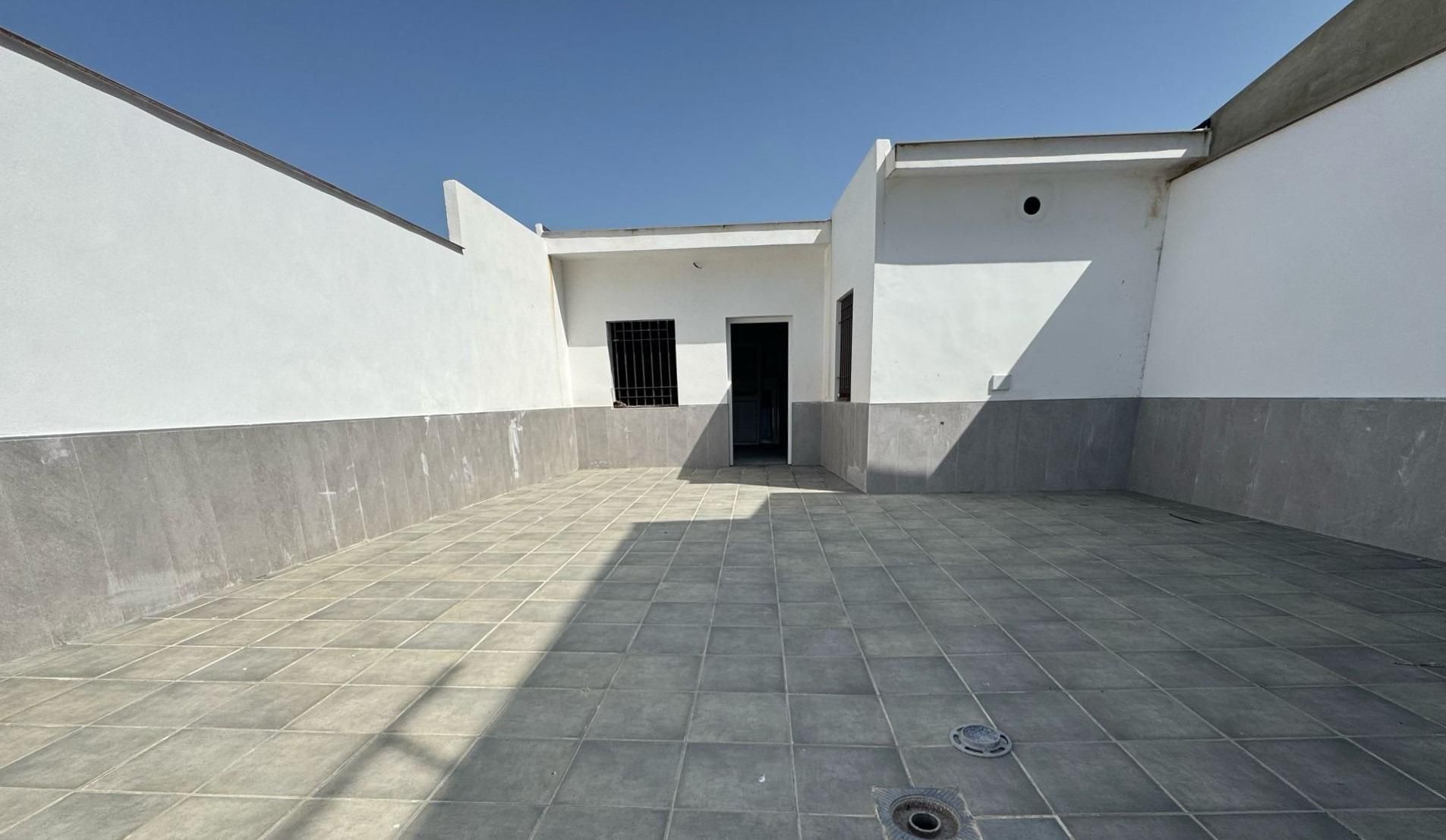 Vista exterior de Casa o chalet en venta en Las Cabezas de San Juan con Jardín privado y Terraza