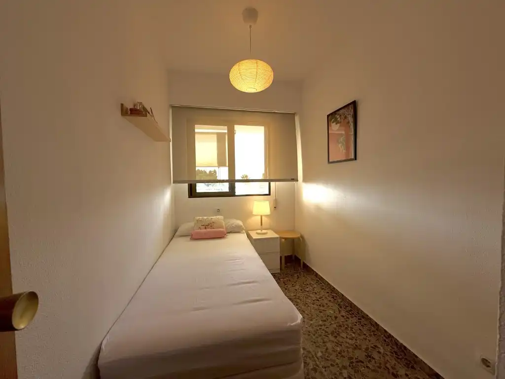 Bedroom of Apartments for rent in Els Terrers