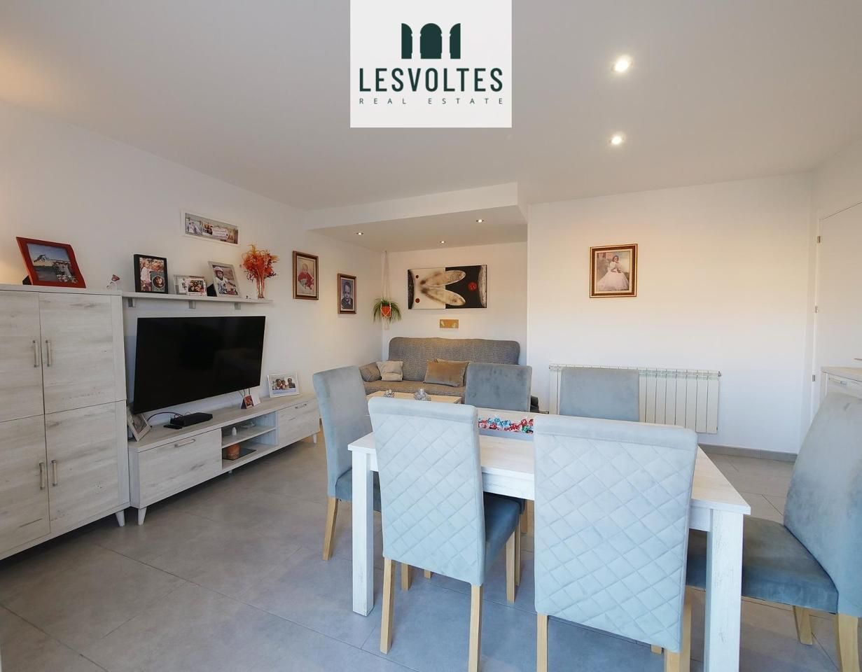 Living room of Flat for sale in Palafrugell  with Air Conditioner, Heating and Parquet flooring