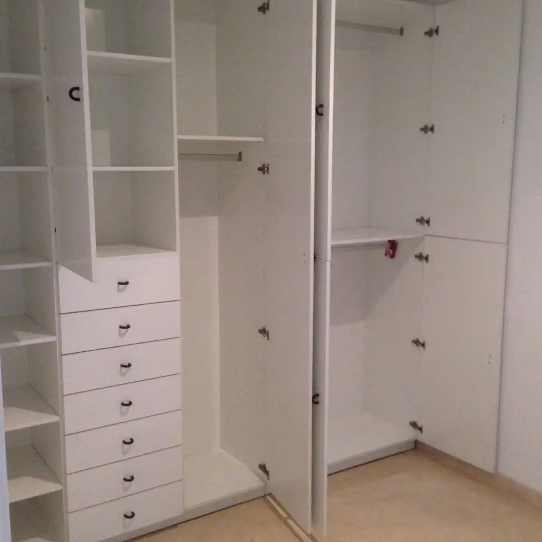 Schlafzimmer von Wohnung zur Miete in Sevilla mit Klimaanlage und Heizung