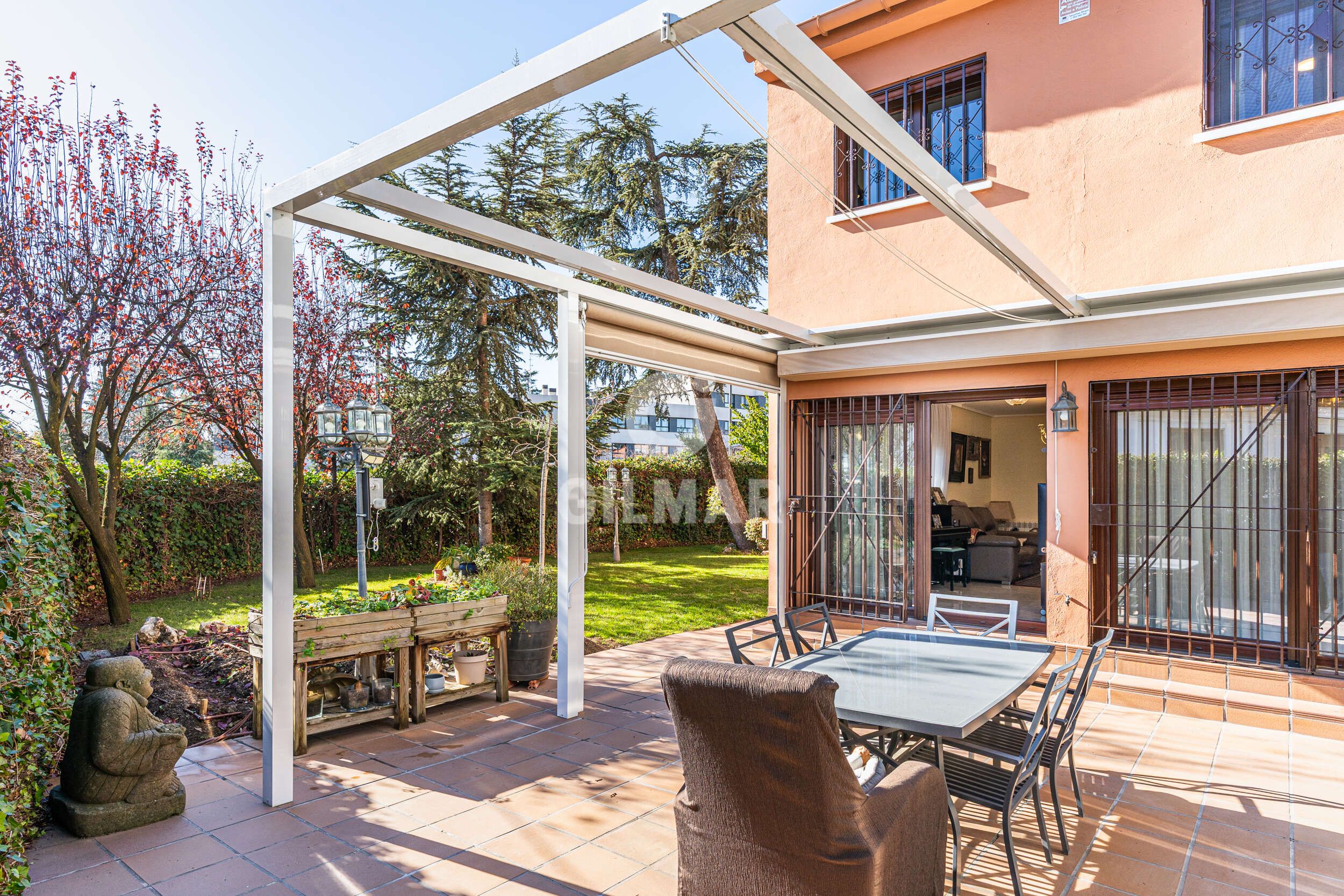 Terrace of Single-family semi-detached for sale in Pozuelo de Alarcón  with Heating, Private garden and Swimming Pool