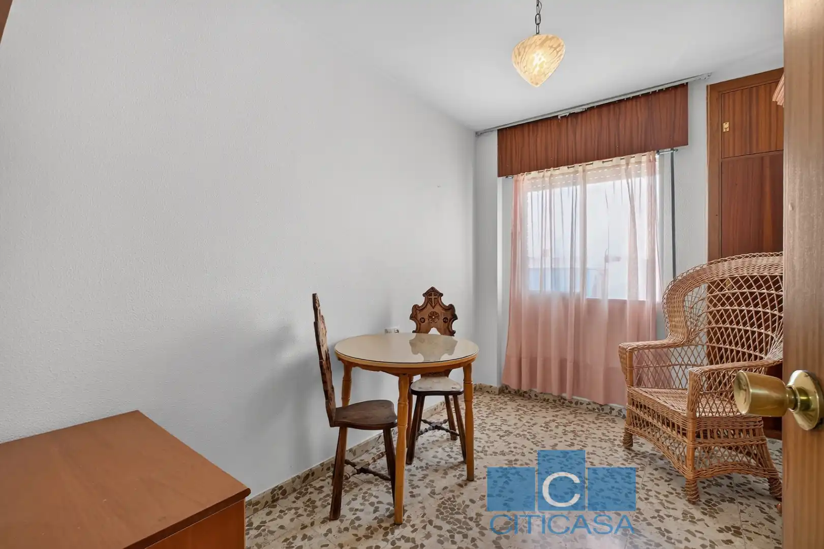 Dormitori de Casa o xalet en venda en Málaga amb Terrassa i Balcó