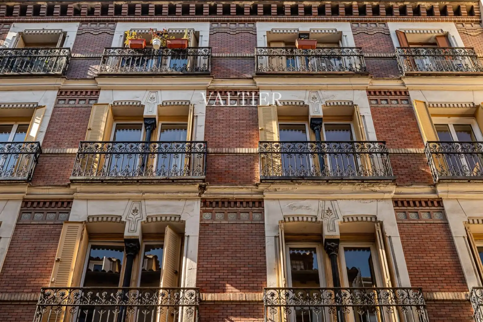 Exterior view of Attic for sale in Madrid  with Air Conditioner, Terrace and Furnished