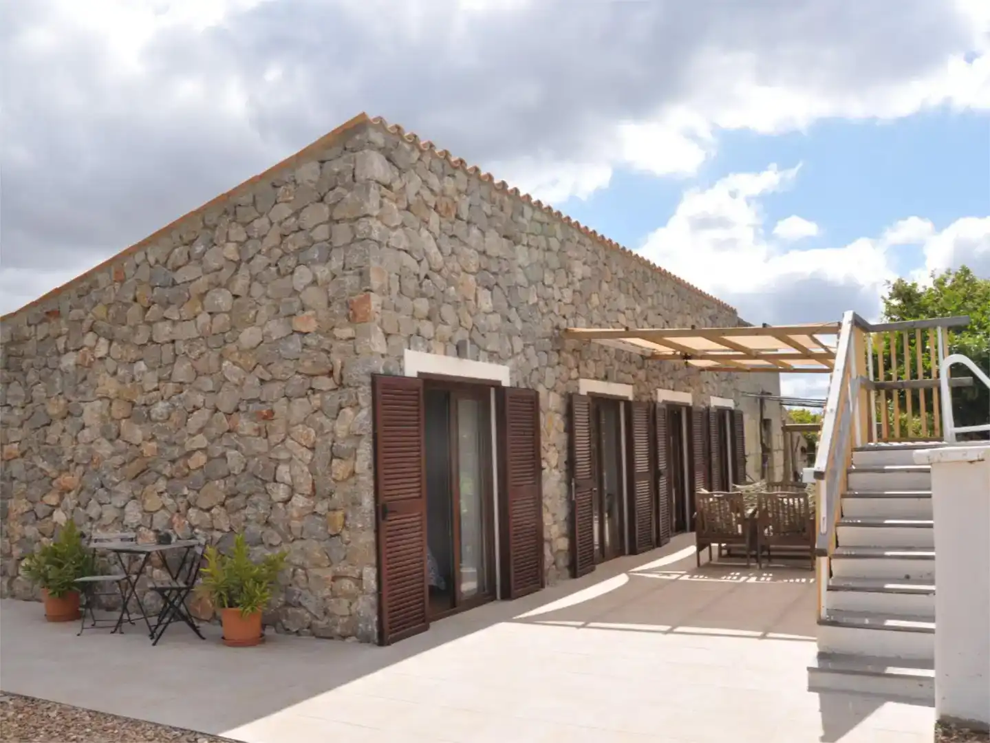 Vista exterior de Piso en venta en Campanet con Jardín privado, Piscina y Amueblado
