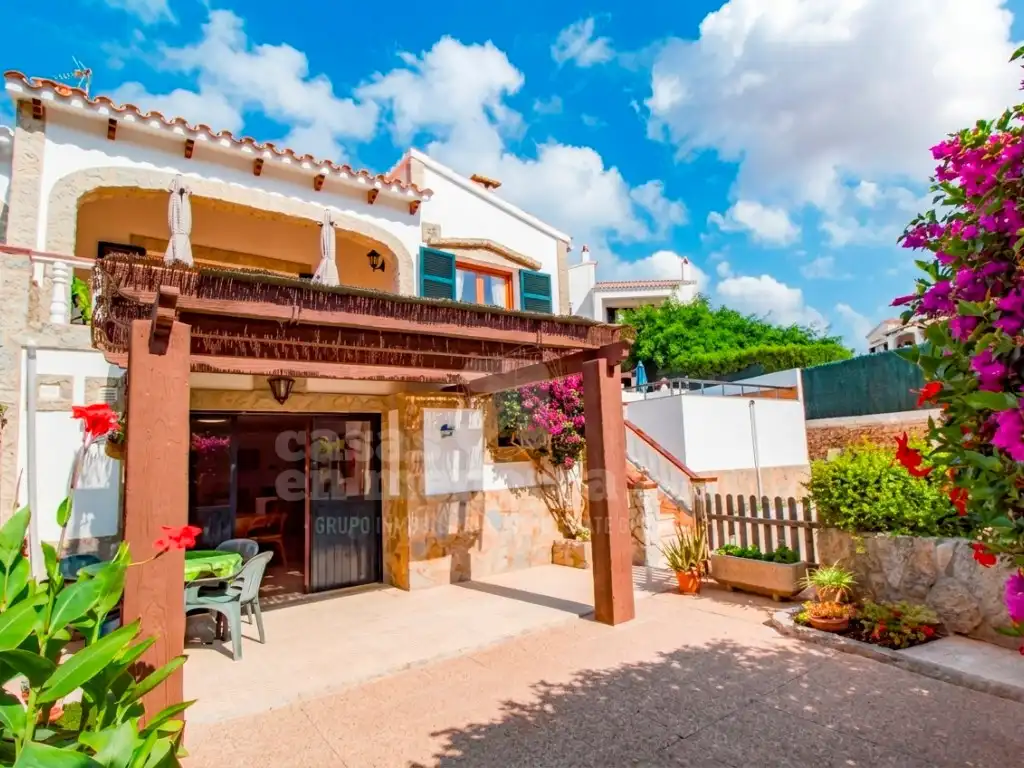 Exterior view of Houses for sale in Es Mercadal  with Private garden and Swimming Pool