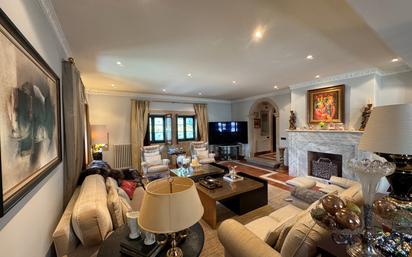 House or chalet for sale in AC-841, Teo