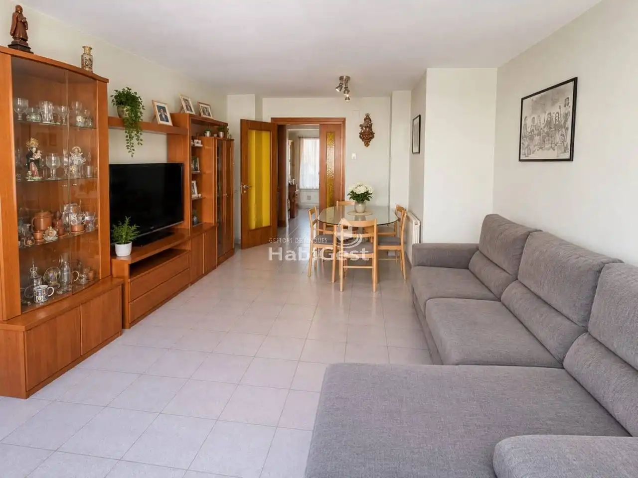 Sala d'estar de Pis en venda en Girona amb Calefacció, Moblat i Balcó