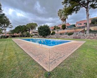 Swimming pool of House or chalet for sale in Castelldefels  with Air Conditioner, Heating and Private garden