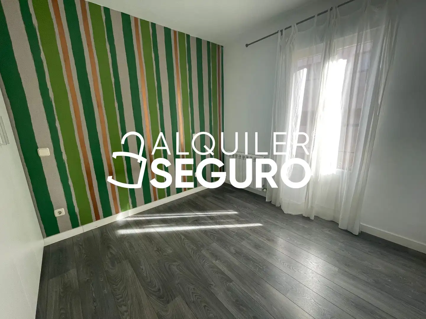 Bedroom of Flat for rent in Madrid  with Air Conditioner and Heating
