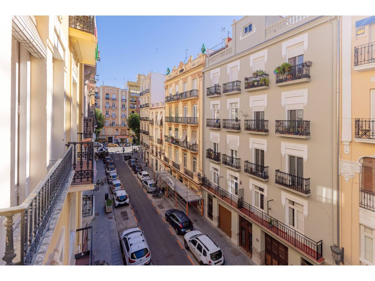 Flat for sale in Pintor Gisbert, Russafa, L'Eixample