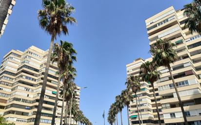 Vista exterior de Estudi en venda en Torremolinos amb Aire condicionat