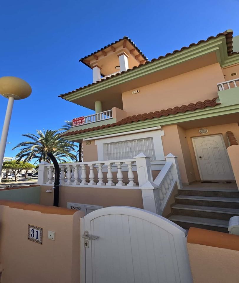 Exterior view of Duplex for sale in La Manga del Mar Menor  with Air Conditioner, Heating and Private garden