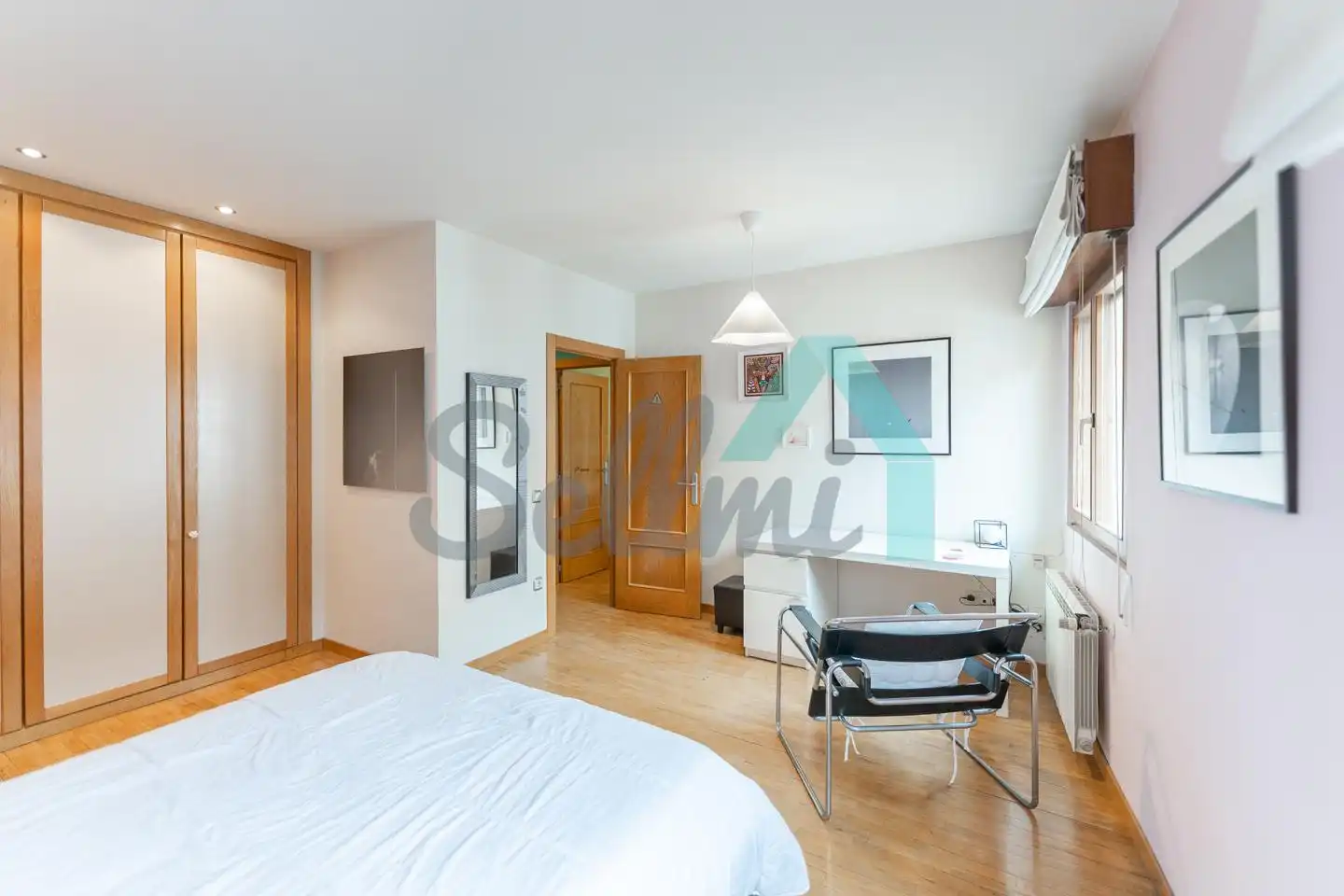 Habitación de Piso de alquiler en Oviedo  con Calefacción, Parquet y Amueblado
