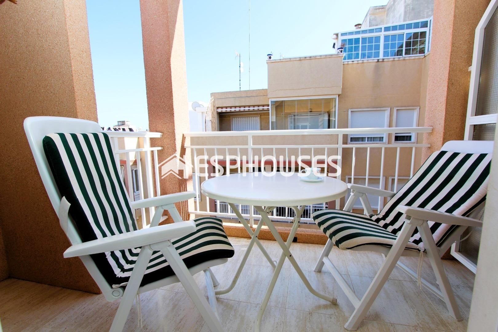 Terrace of Flat for sale in Guardamar del Segura  with Air Conditioner and Furnished