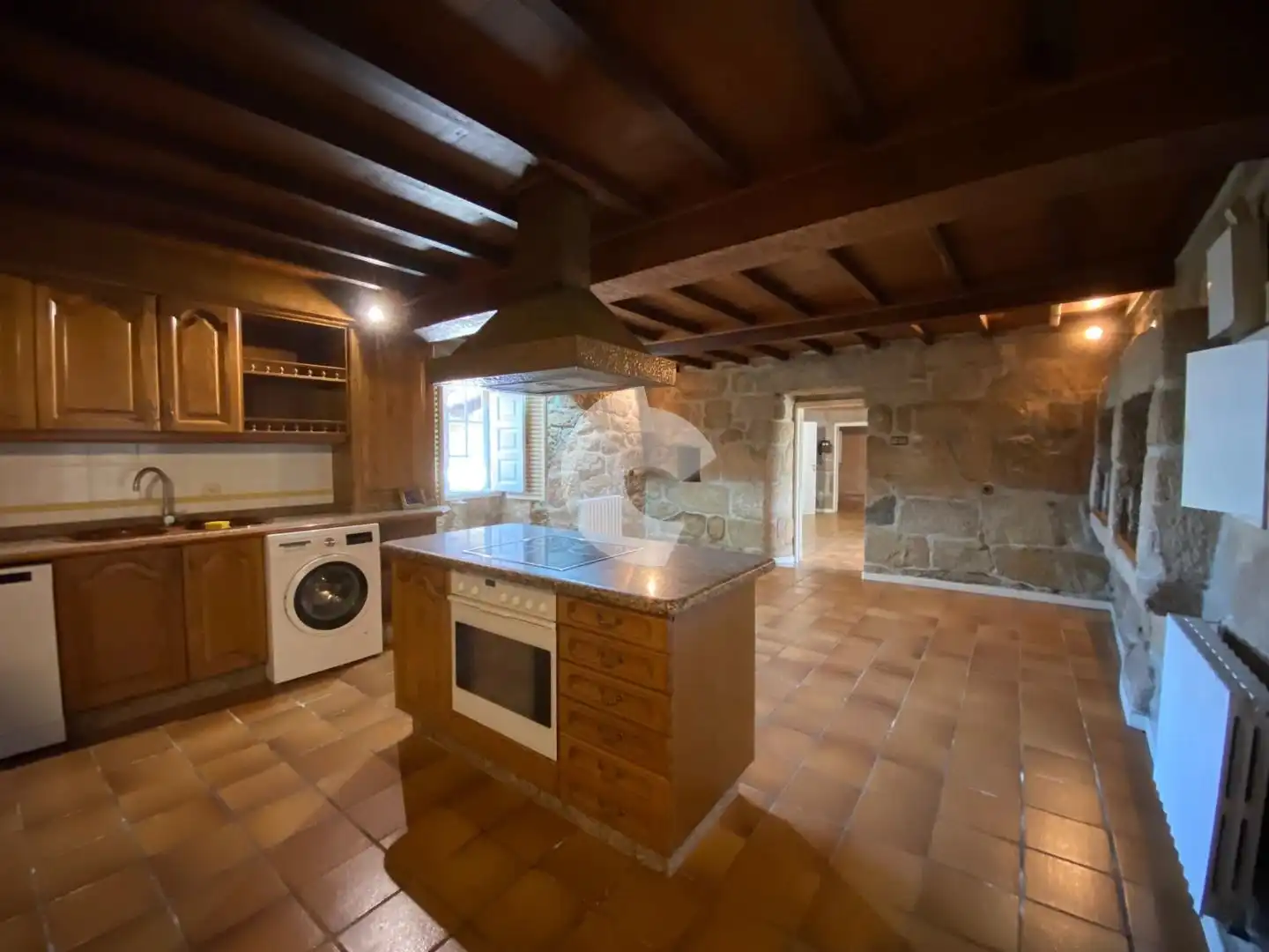 Cuina de Casa o xalet en venda en San Cibrao das Viñas amb Calefacció, Jardí privat i Parquet