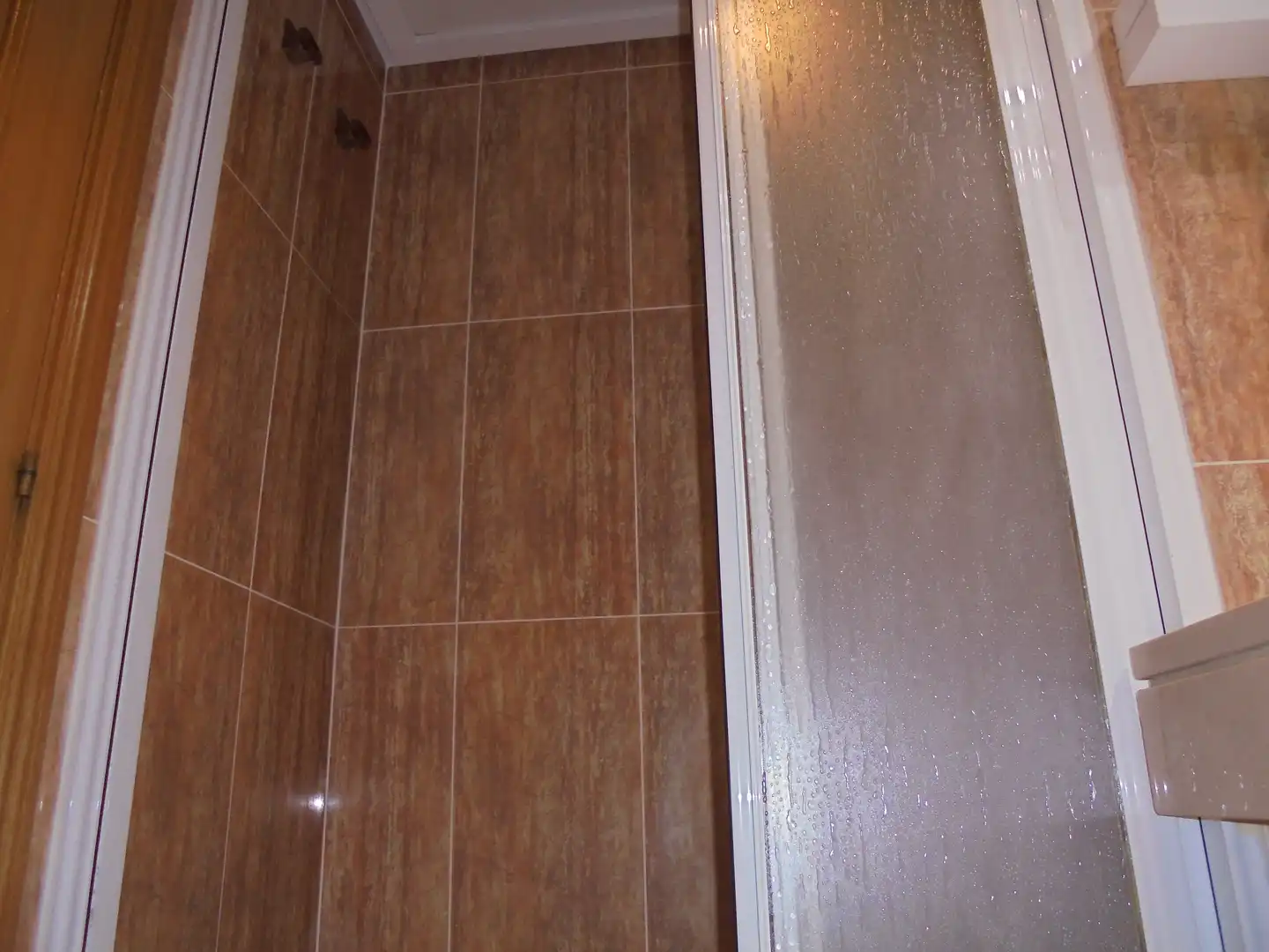 Baño de Piso de alquiler en Madrid con Aire acondicionado, Calefacción y Trastero