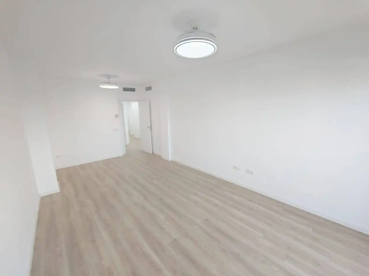 Wohnung zur Miete in Murcia mit Terrasse, Abstellraum und Balkon
