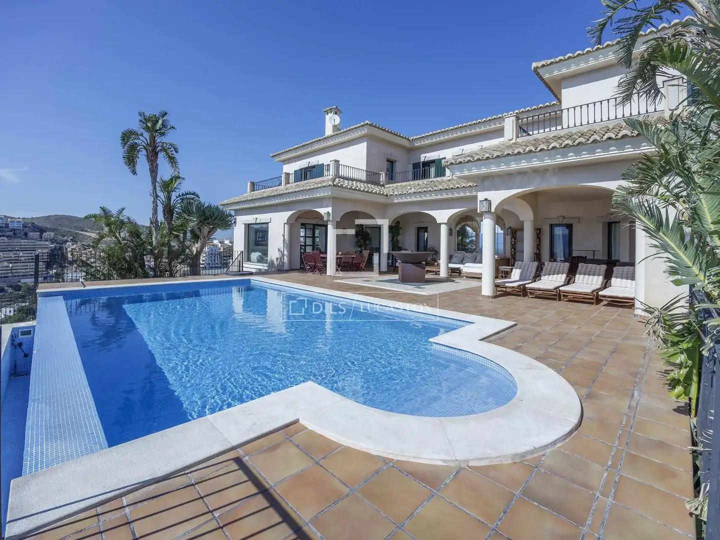 Vista exterior de Casa o chalet en venta en Cullera con Aire acondicionado, Jardín privado y Piscina