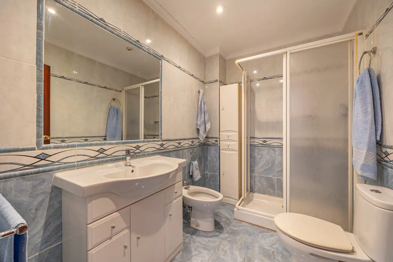 Bathroom of Attic for sale in Benidorm