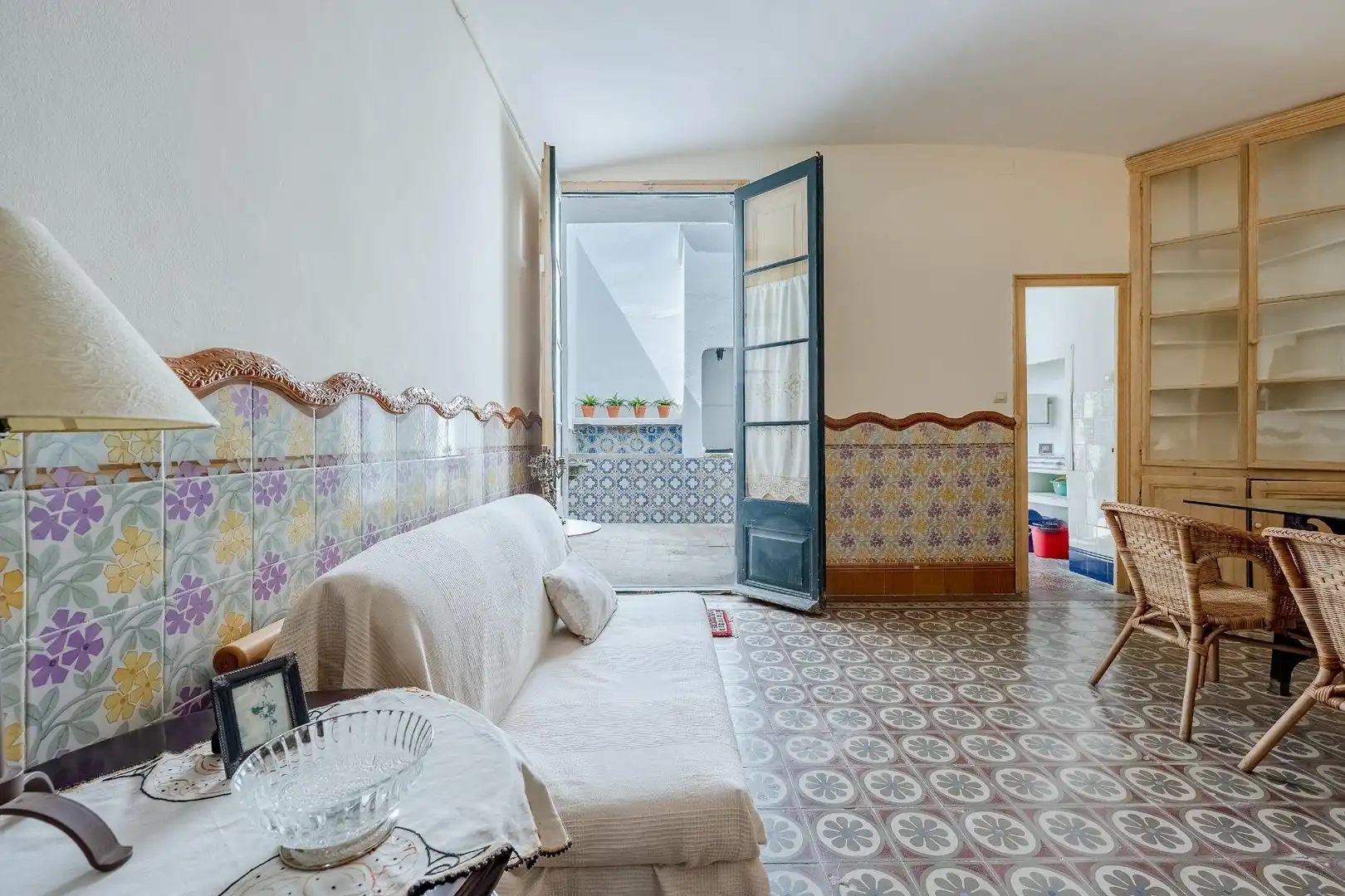Sala d'estar de Casa o xalet en venda en El Masnou amb Terrassa, Traster i Balcó