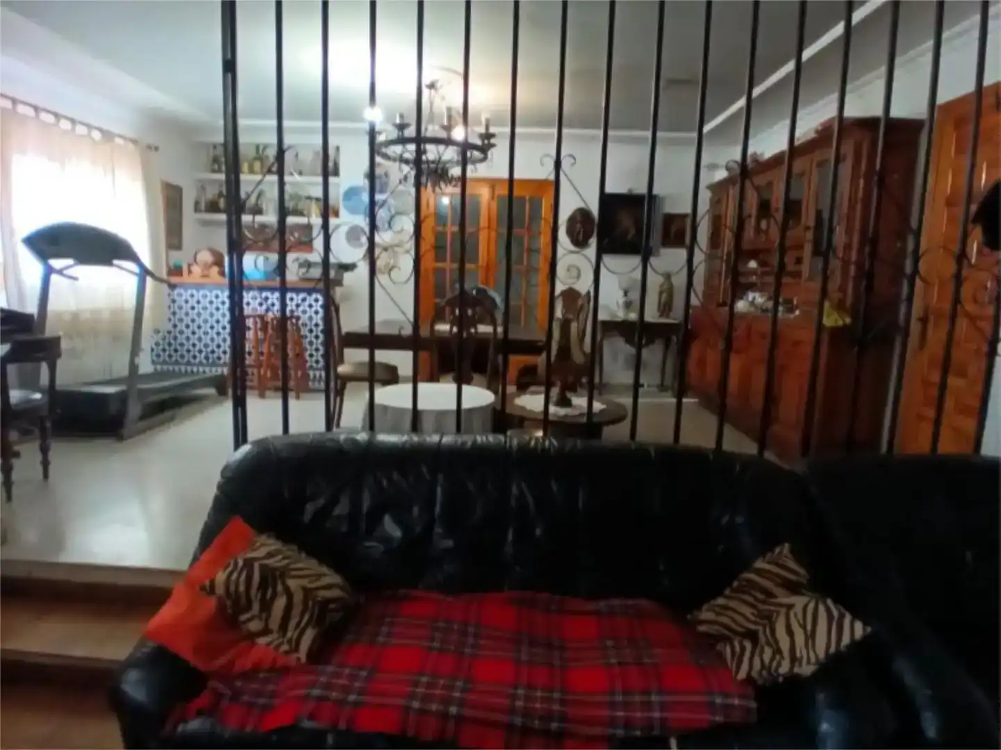 Sala de estar de Piso en venta en Cuenca con Jardín privado, Trastero y Piscina