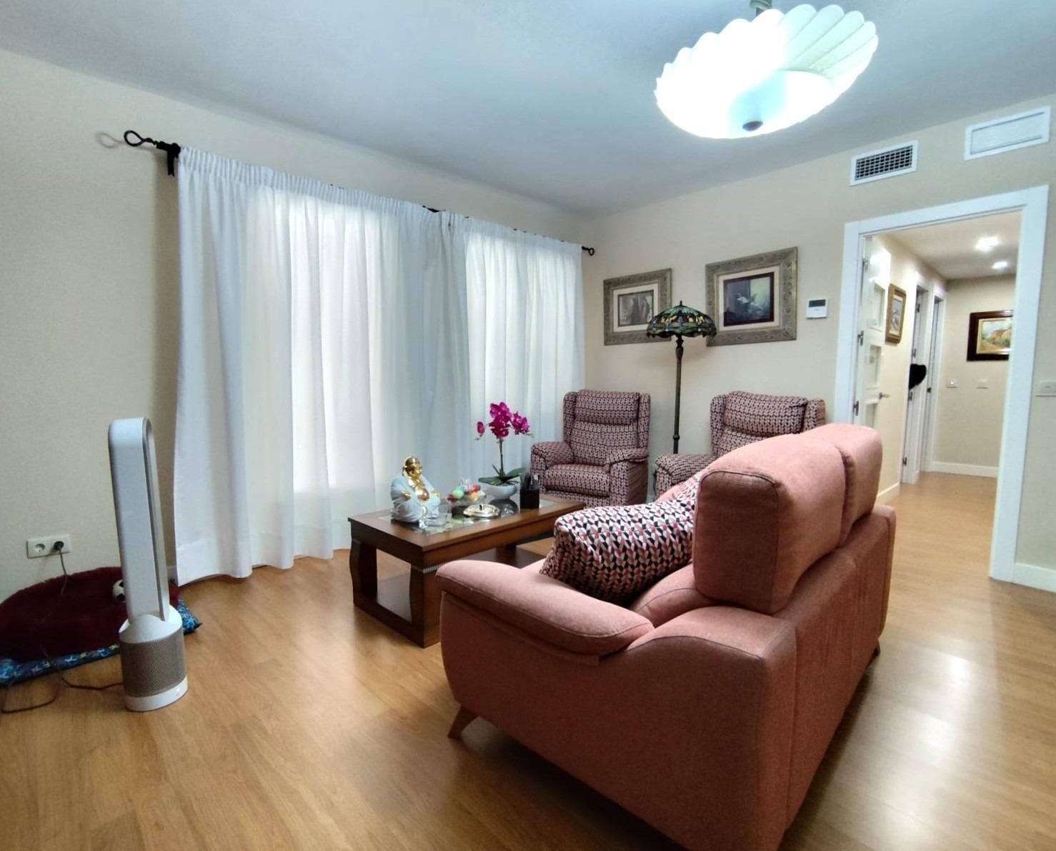 Living room of Flat for sale in Plasencia  with Air Conditioner, Heating and Balcony