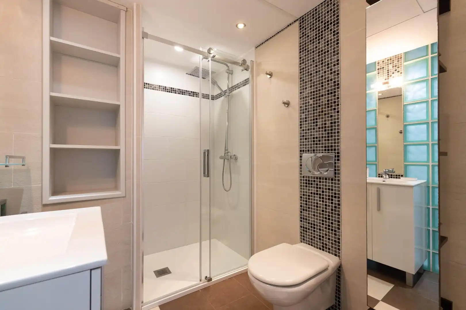 Bany de Apartament en venda en Salou amb Calefacció, Piscina i Moblat