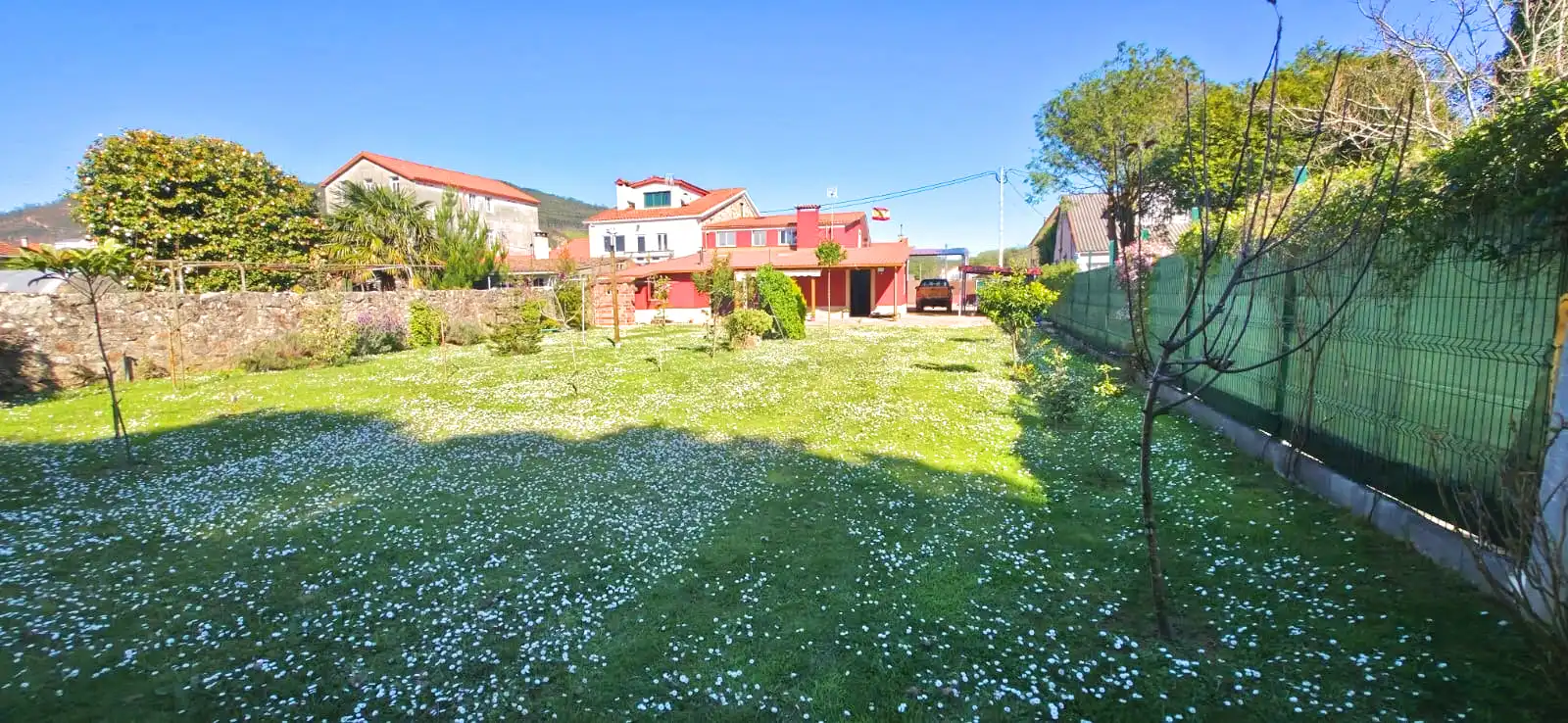 Einfamilien-Reihenhaus zum Verkauf in Aldea Santa María, Neda