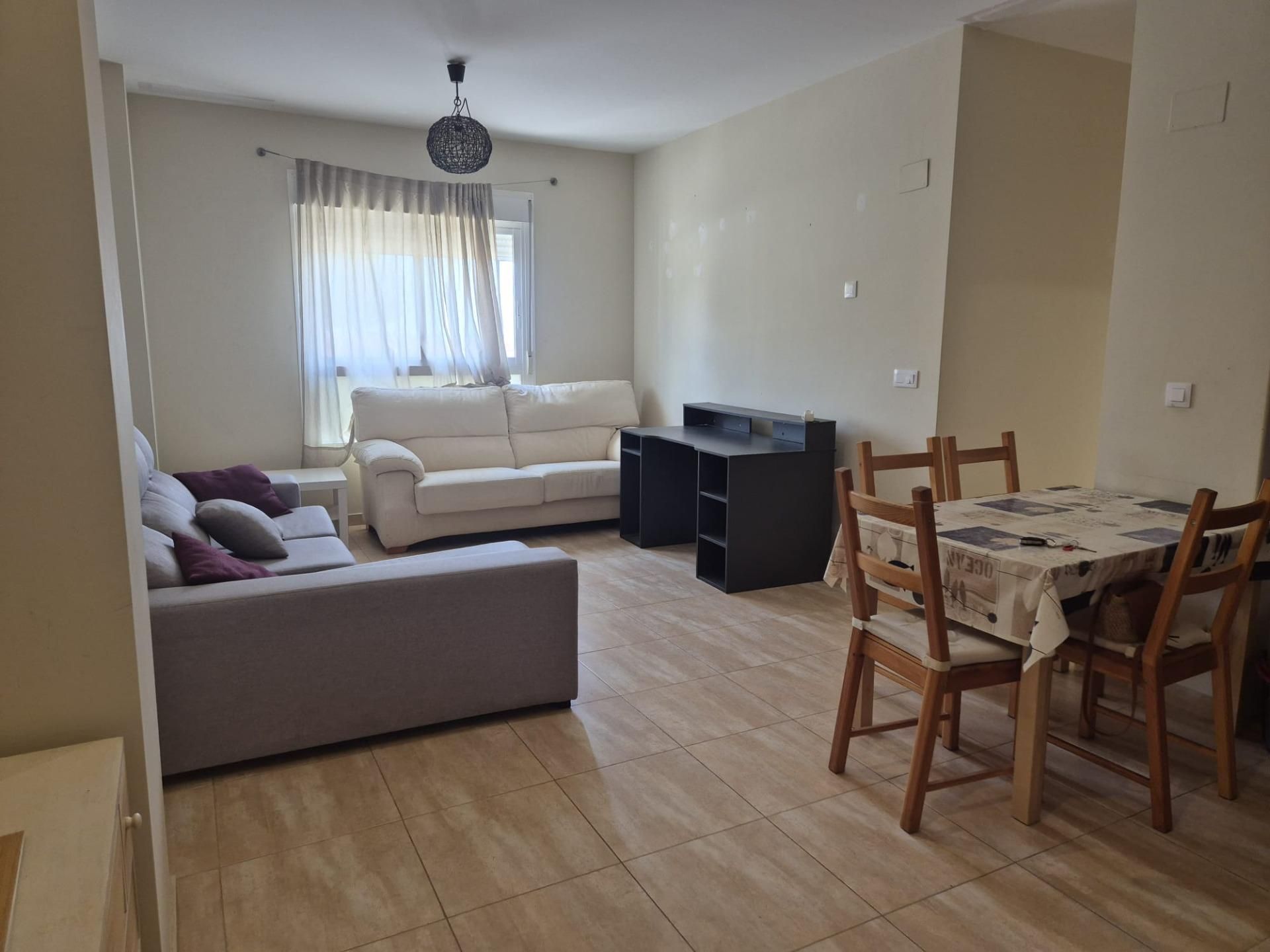 Sala d'estar de Apartament de lloguer en Benaguasil amb Traster