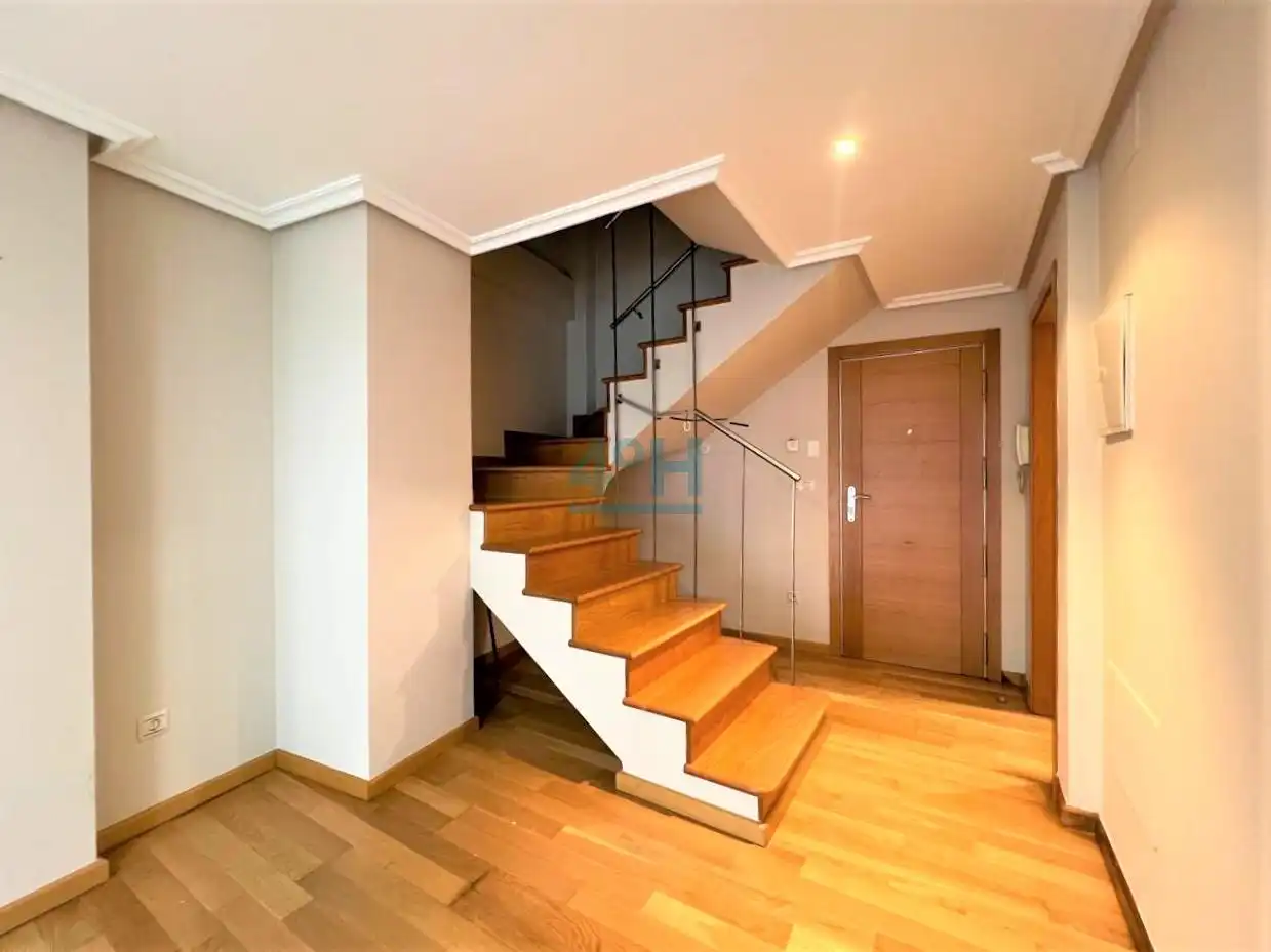 Duplex with lift to rent in Casco Viejo, imagen 5