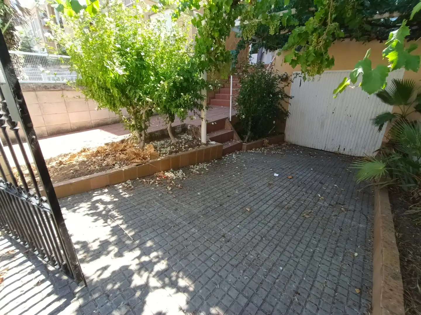 Terrassa de Casa adosada en venda en Cáceres amb Traster