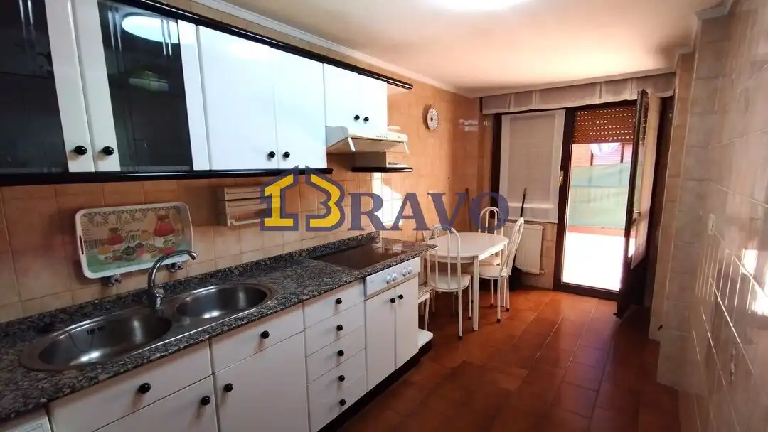 Kitchen of Flat for sale in Medina de Pomar  with Heating, Terrace and Furnished