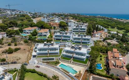 Vista exterior de Apartament en venda en Marbella amb Calefacció, Jardí privat i Terrassa