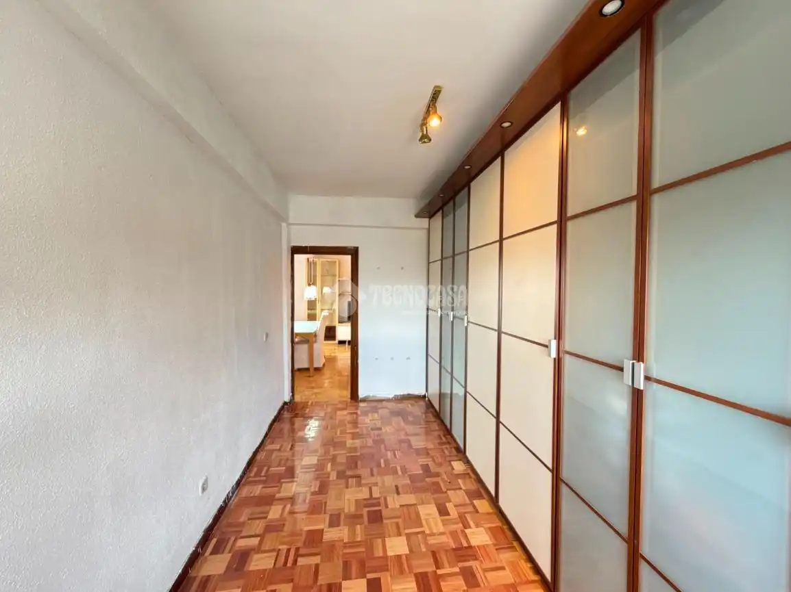 Habitación de Piso en venta en Madrid con Aire acondicionado y Calefacción