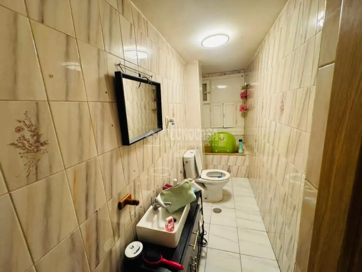 Badezimmer von Wohnung zum Verkauf in Madrid