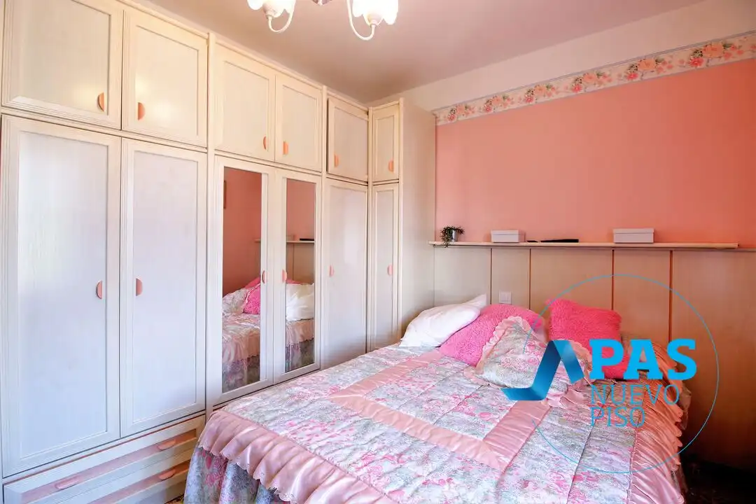Bedroom of Houses for sale in Noja  with Heating, Private garden and Storage room